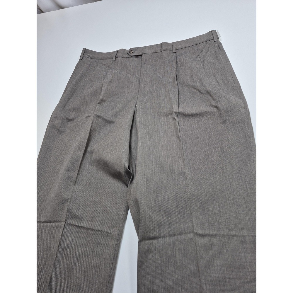 Majer Dress Pants Mens 42x36 Gray Pleated Straight Ramsgate Unhemmed USA NWT